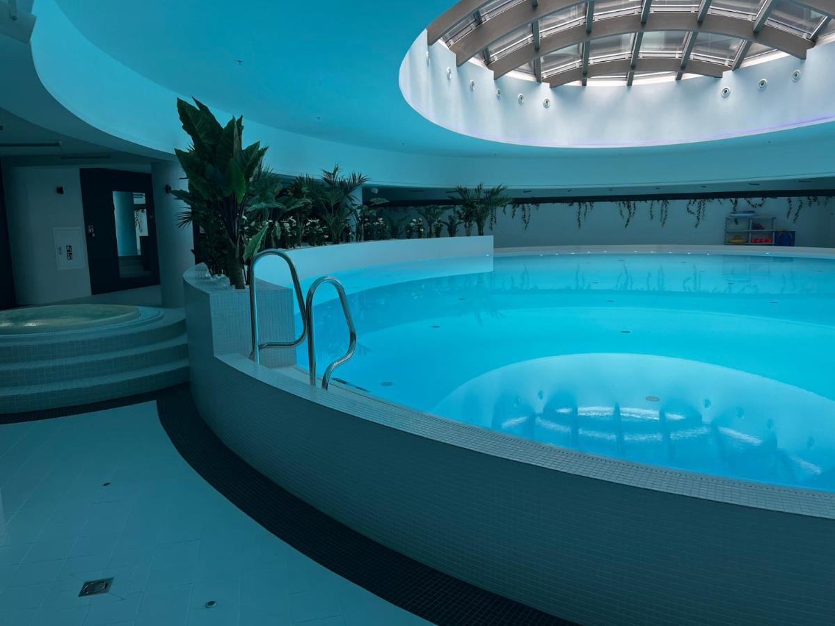 Hanza Tower Bohemia 22 Pool & Jacuzzi Щецин Экстерьер фото